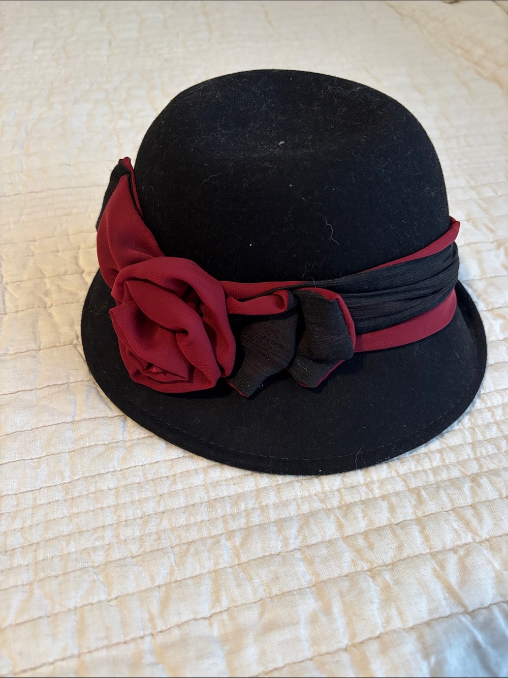 CALLANAN MILLERNY Black Wool Cloche Hat with Red Rose Accent
